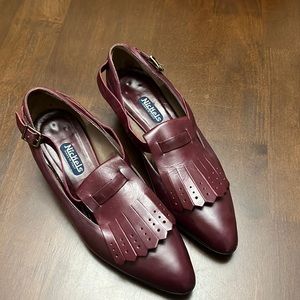 Wine MaryJanes with side buckles! Low heel!